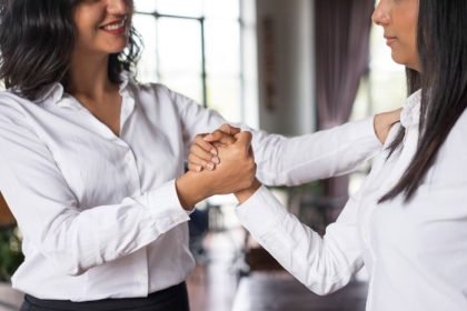 MAAF TAK BISA KUJELASKAN