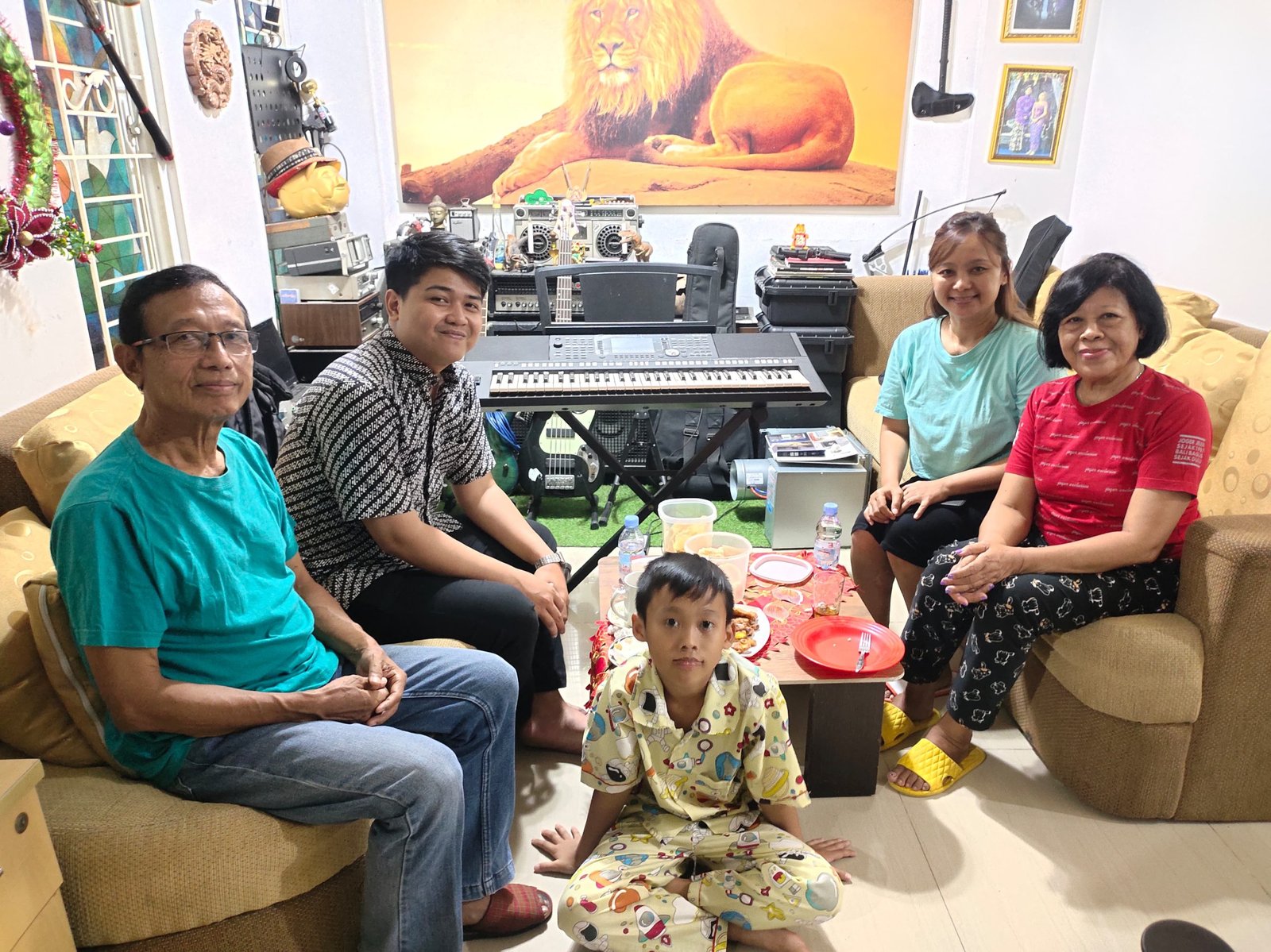 LEBIH KONSOLIDATIF LAGI