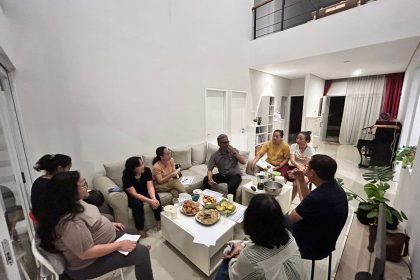 LEBIH KONSOLIDATIF LAGI