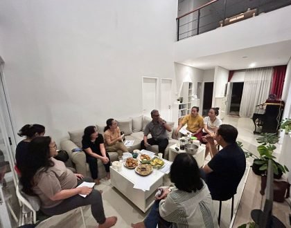 LEBIH KONSOLIDATIF LAGI