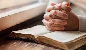 NIKODEMUS BERTANYA, “SIAPAKAH ENGKAU?”